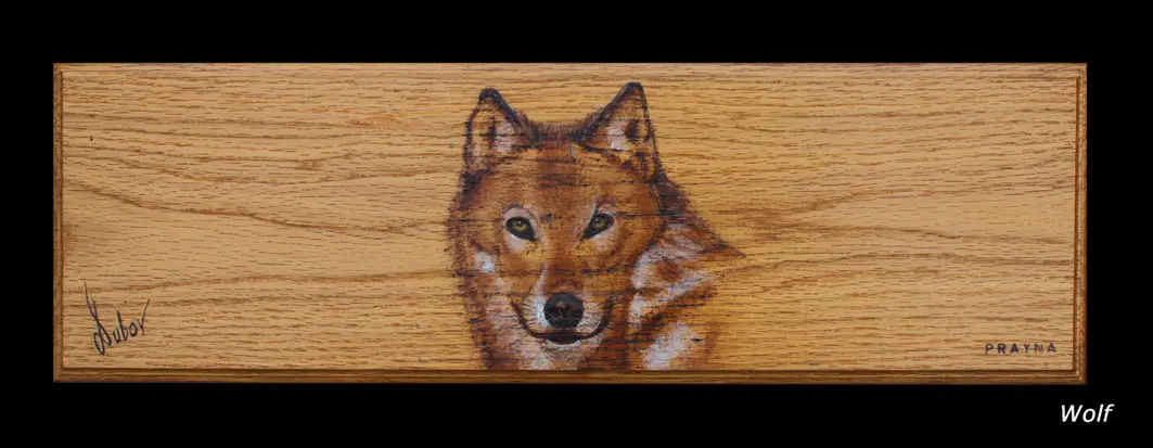 Meditatiebankje met ingebrande wolf